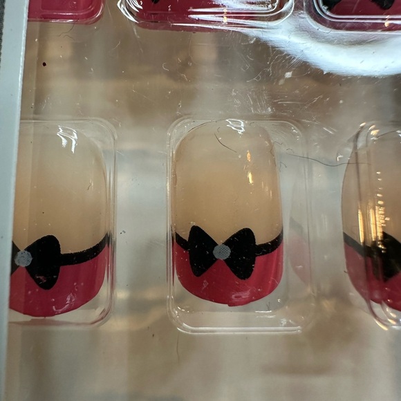🩷5/$10 Sassy+Chic Fashion Nails with Pink and Black Bow Design - Picture 4 of 6